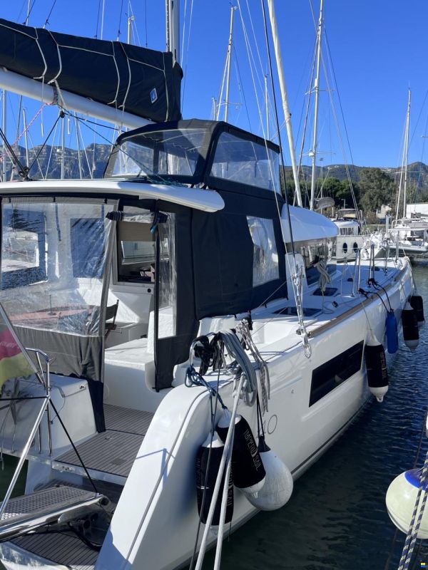 Lagoon 40