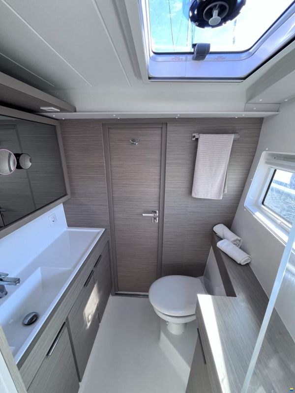 Lagoon 40