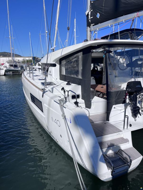 Lagoon 40