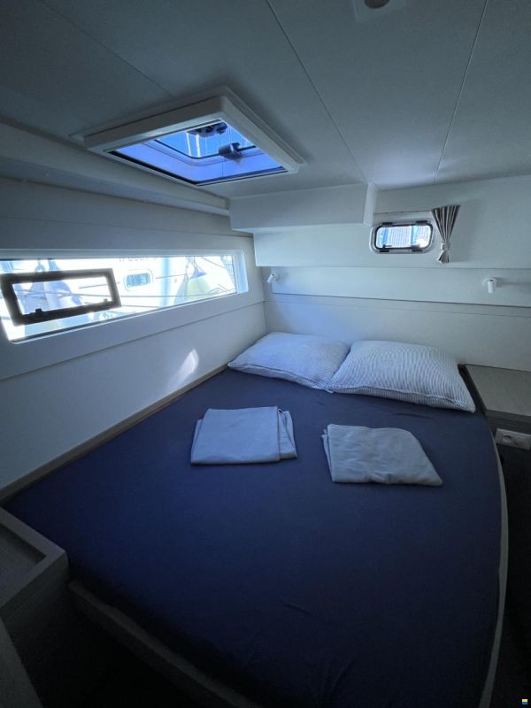 Lagoon 40