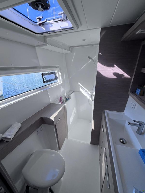 Lagoon 40