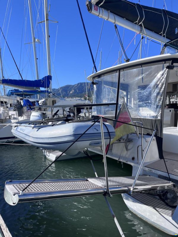 Lagoon 40
