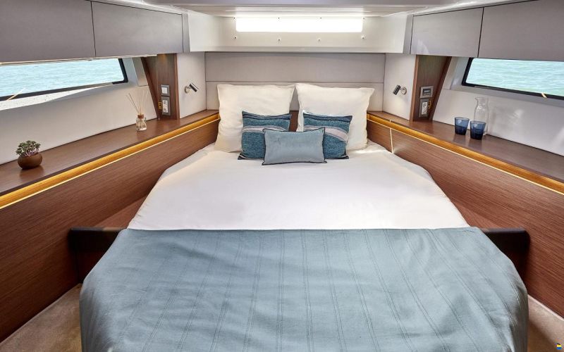 Beneteau Antares 12 Fly OB