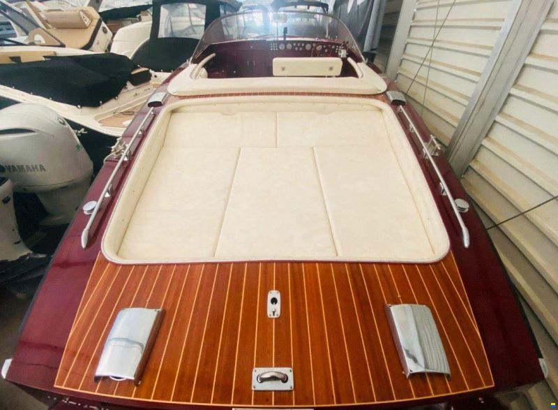 Boesch 850 DE LUXE
