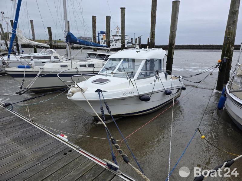 Beneteau Antares