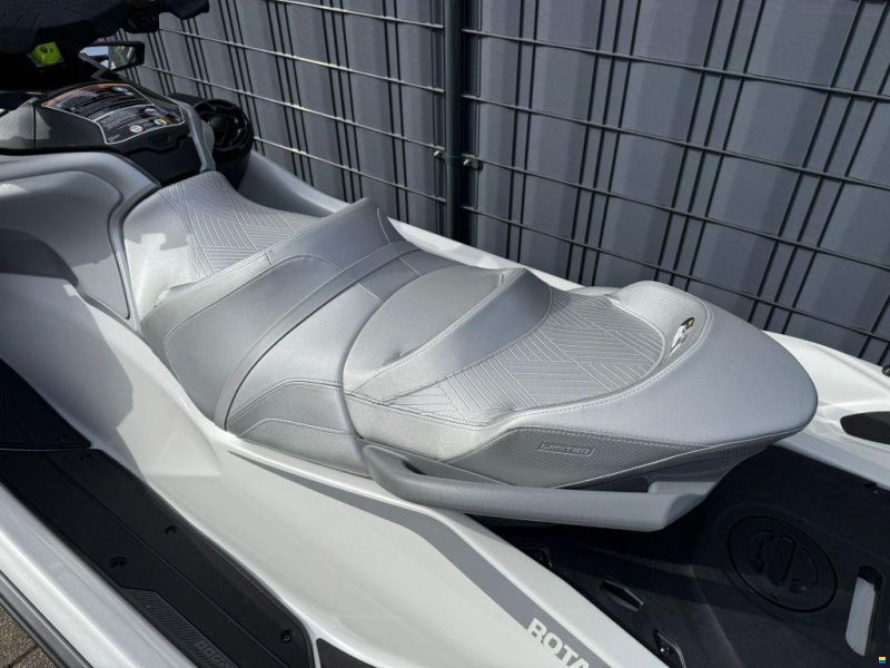 Sea-Doo GTX Limited 325