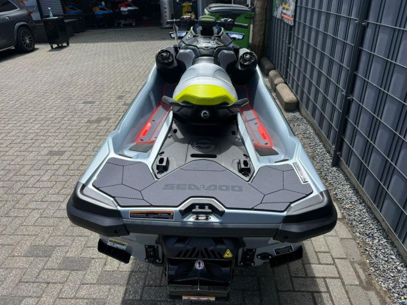 Sea-Doo RXT X 325