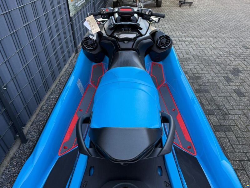 Sea-Doo RXT X 325