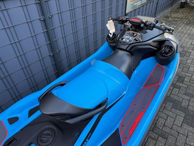 Sea-Doo RXT X 325