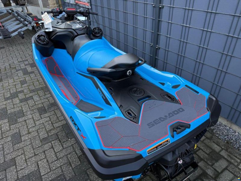 Sea-Doo RXT X 325
