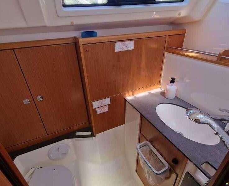Bavaria 37 CRUISER