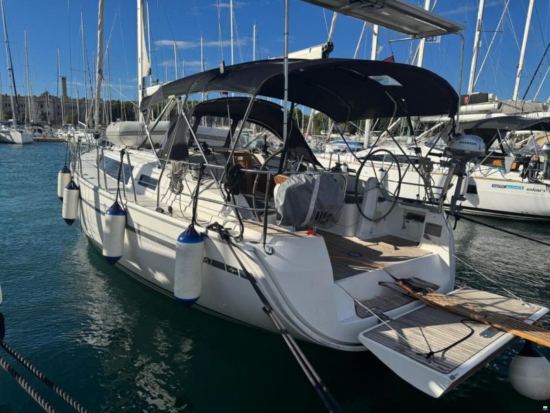 Bavaria 37 CRUISER