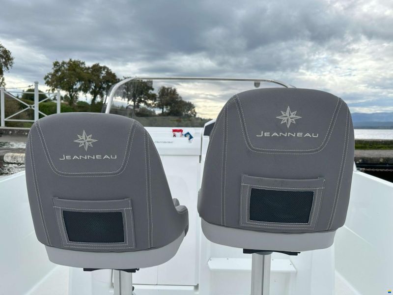 Jeanneau CAP CAMARAT 5.5 CC SERIE 2