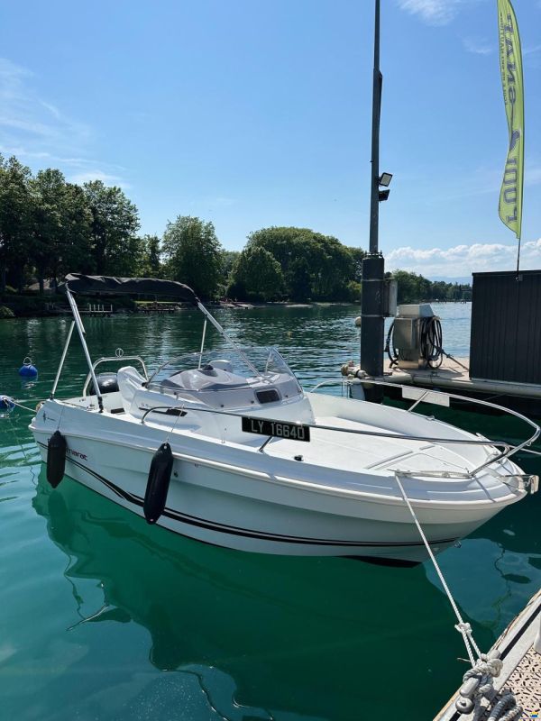 Jeanneau CAP CAMARAT 5.5 WA SERIE2