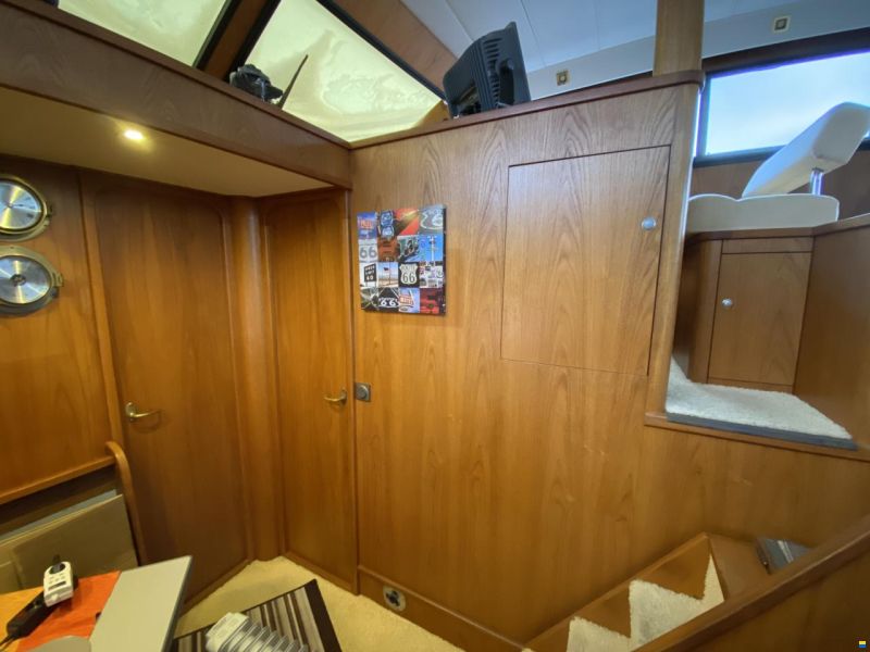 Neptunus 138 Sedan Fly