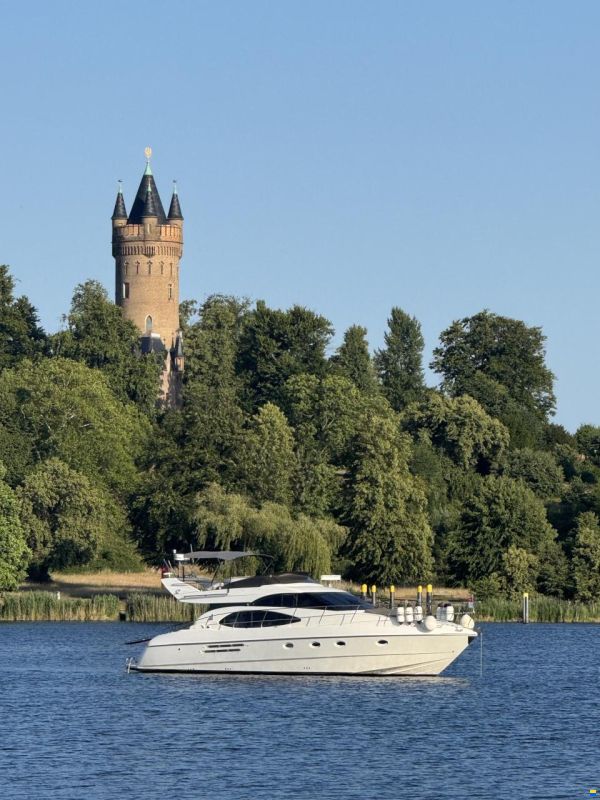 Azimut 52 Fly