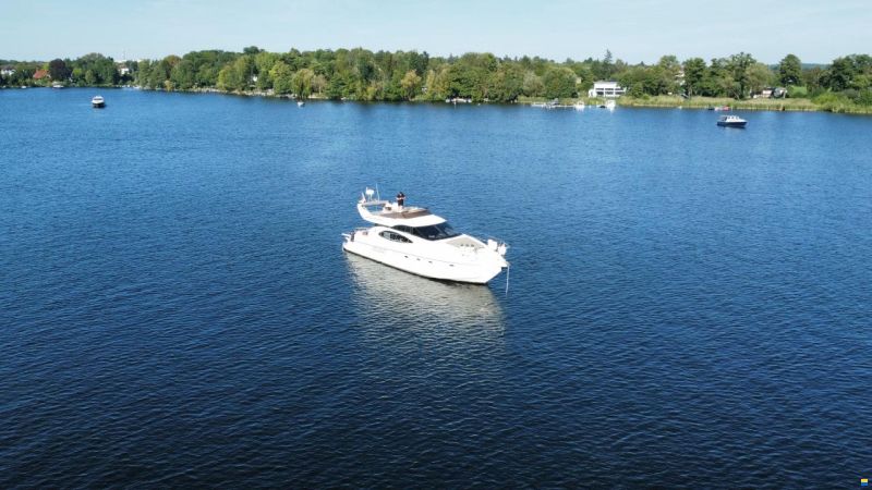 Azimut 52 Fly