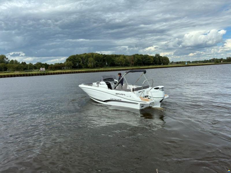 Jeanneau Cap Camarat 7.5 CC Serie 3