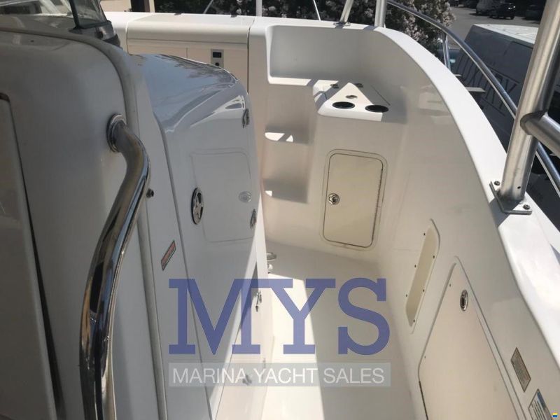 Boston Whaler OUTRAGE 320