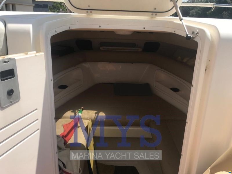 Boston Whaler OUTRAGE 320