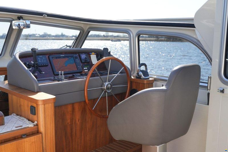 Linssen Grand Sturdy 410 AC Variotop met stabili