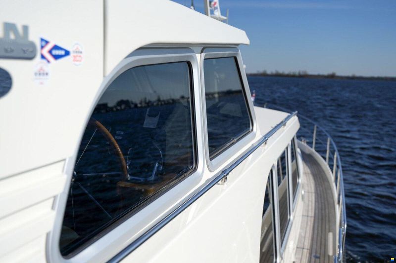 Linssen Grand Sturdy 410 AC Variotop met stabili