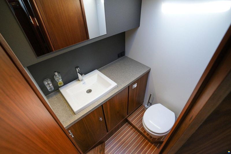 Linssen Grand Sturdy 410 AC Variotop met stabili