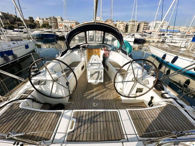 Beneteau Oceanis 43