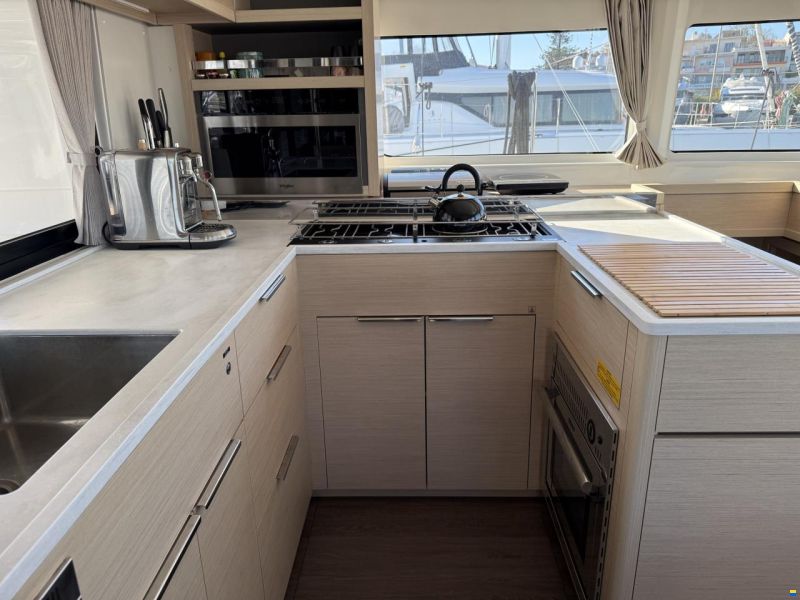 Lagoon 46