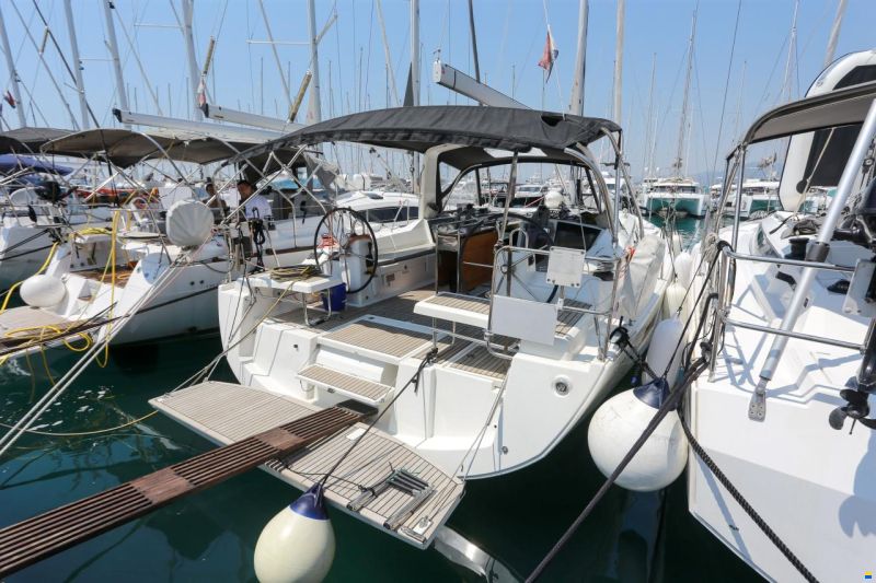 Beneteau Oceanis 41.1