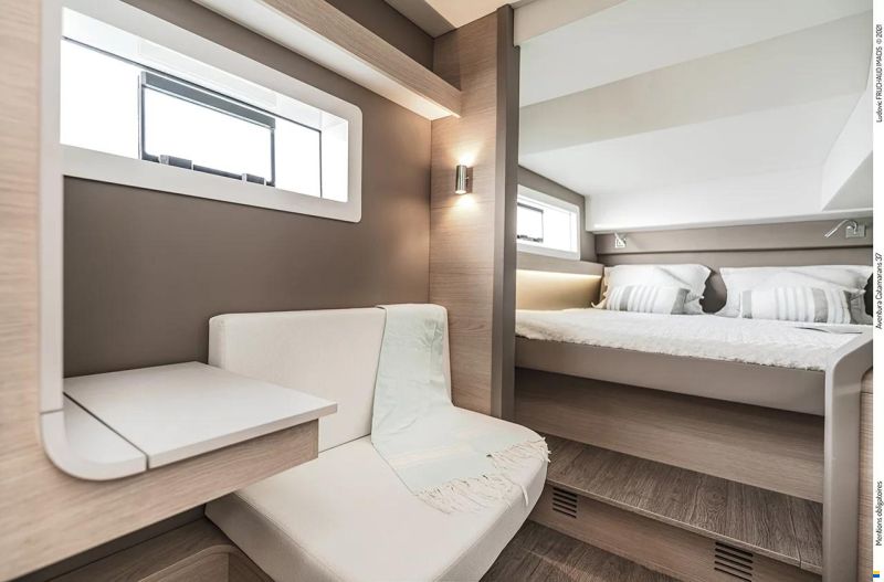 Aventura 37 Explorer