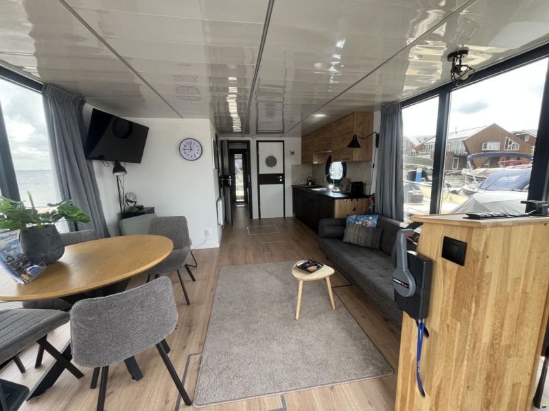 Campi 400, Met Ligplaats In Uitgeest