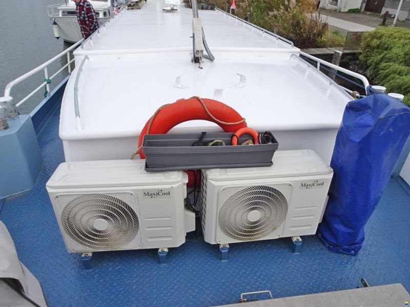 Luxe Motor 26.25 met UBC