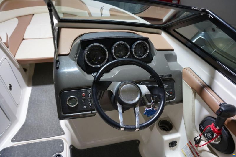 Sea Ray 19 SPXE