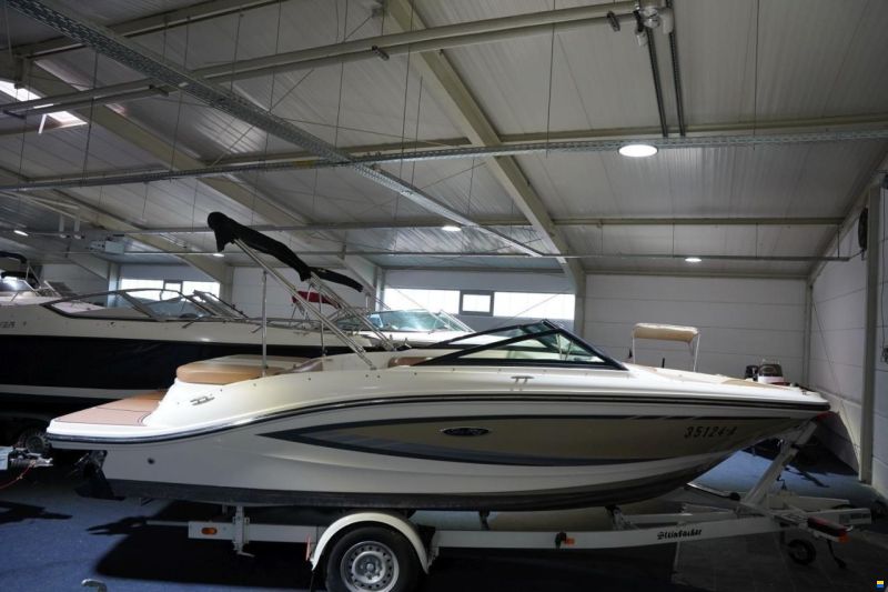 Sea Ray 19 SPXE