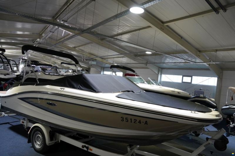 Sea Ray 19 SPXE