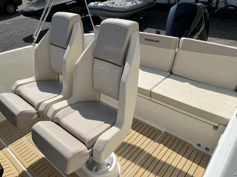 Quicksilver 705 Open