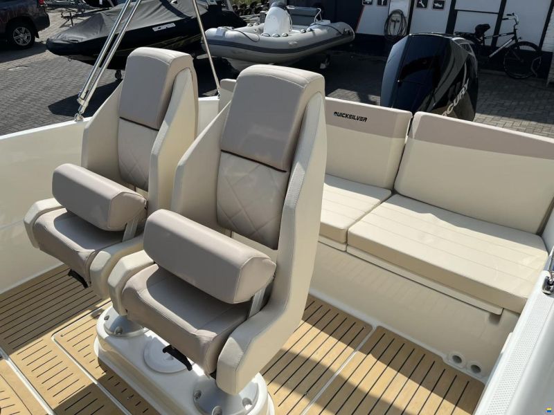 Quicksilver 705 Open