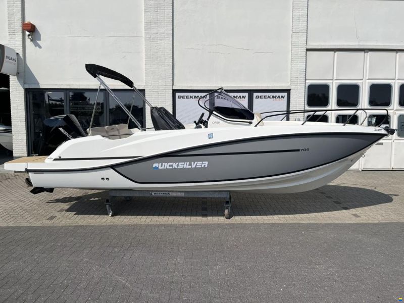 Quicksilver 705 Open