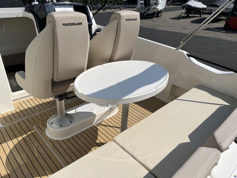 Quicksilver 705 Open