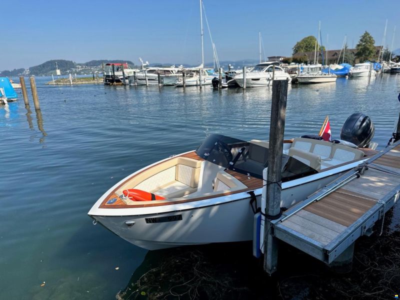 VTS Boats Flying Shark 5.7