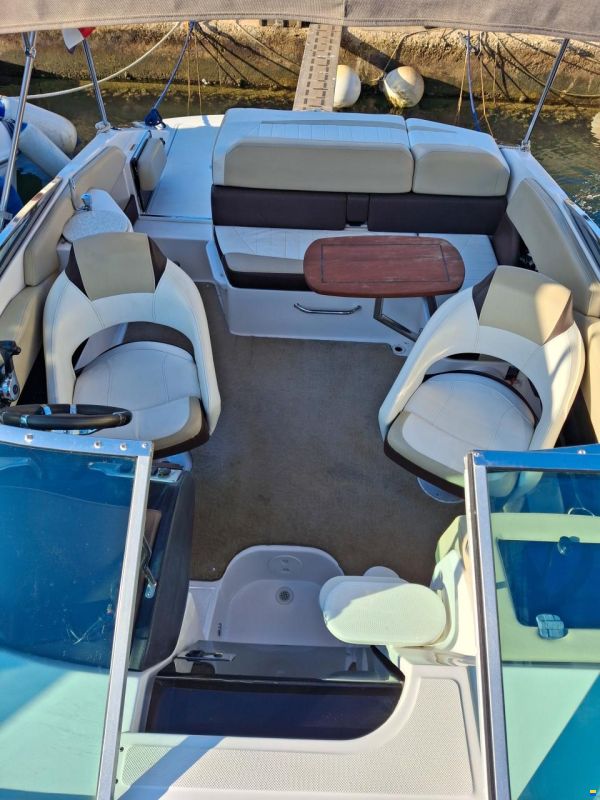 Regal 2250