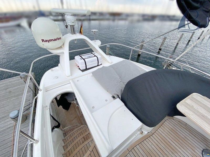 Sealine T52