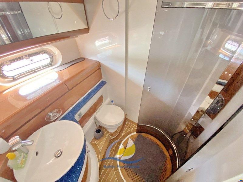 Sealine T52