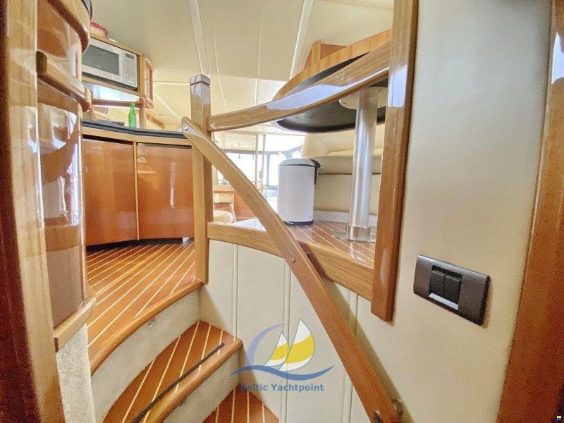 Sealine T52