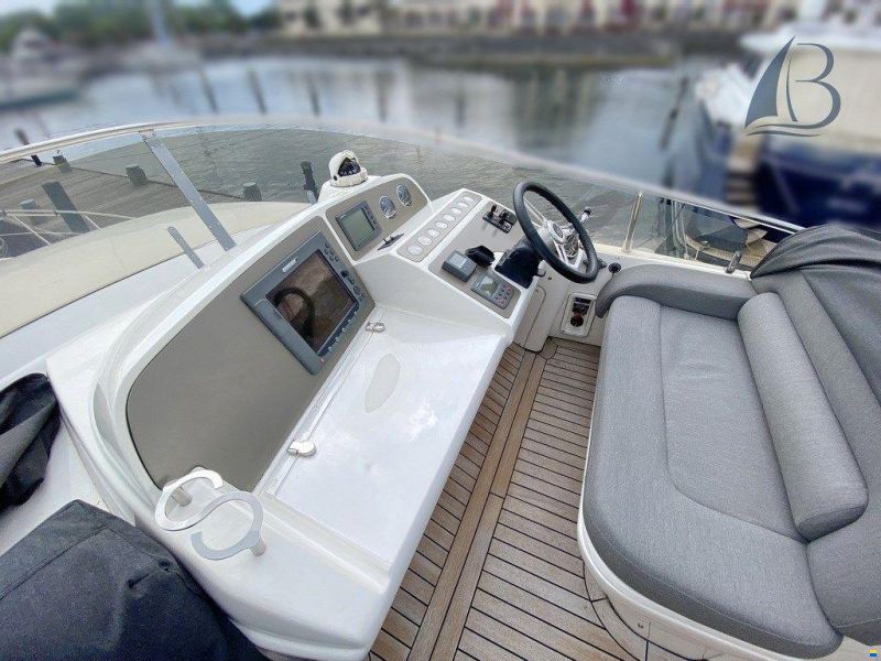 Sealine T52