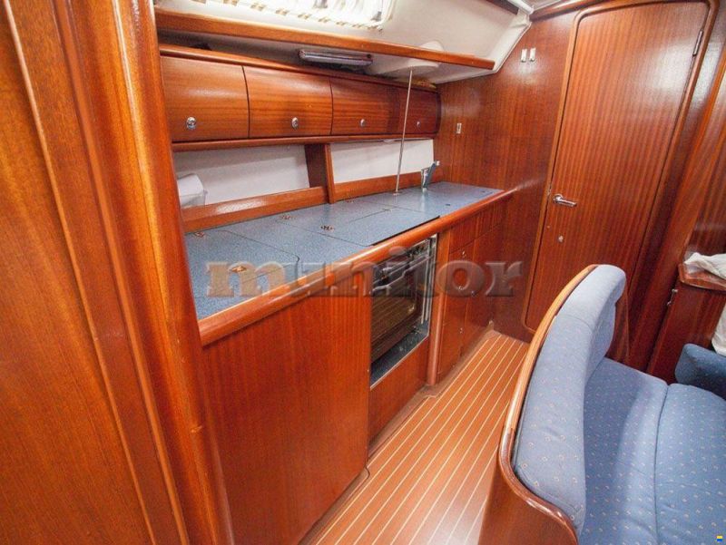 Bavaria 38