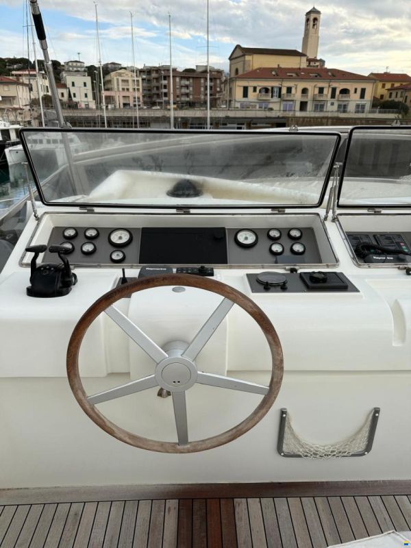 Sanlorenzo SL 72