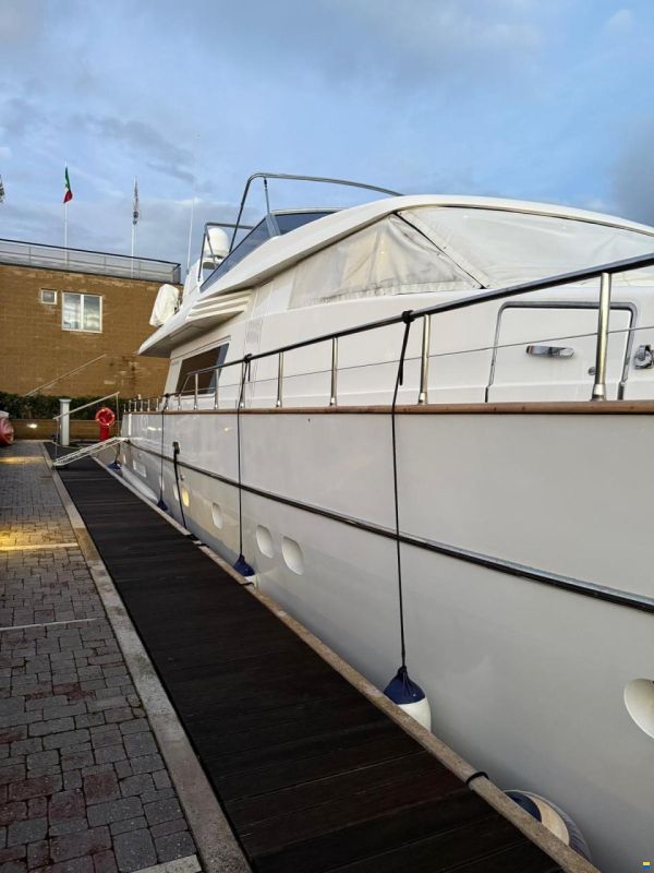 Sanlorenzo SL 72