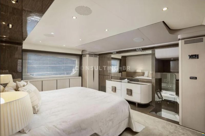 Azimut Grande 30M